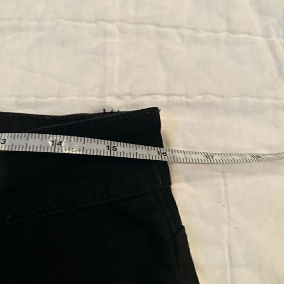 Lee perfect fit straight leg 10 medium black EUC Msrp 39 - Picture 10 of 11